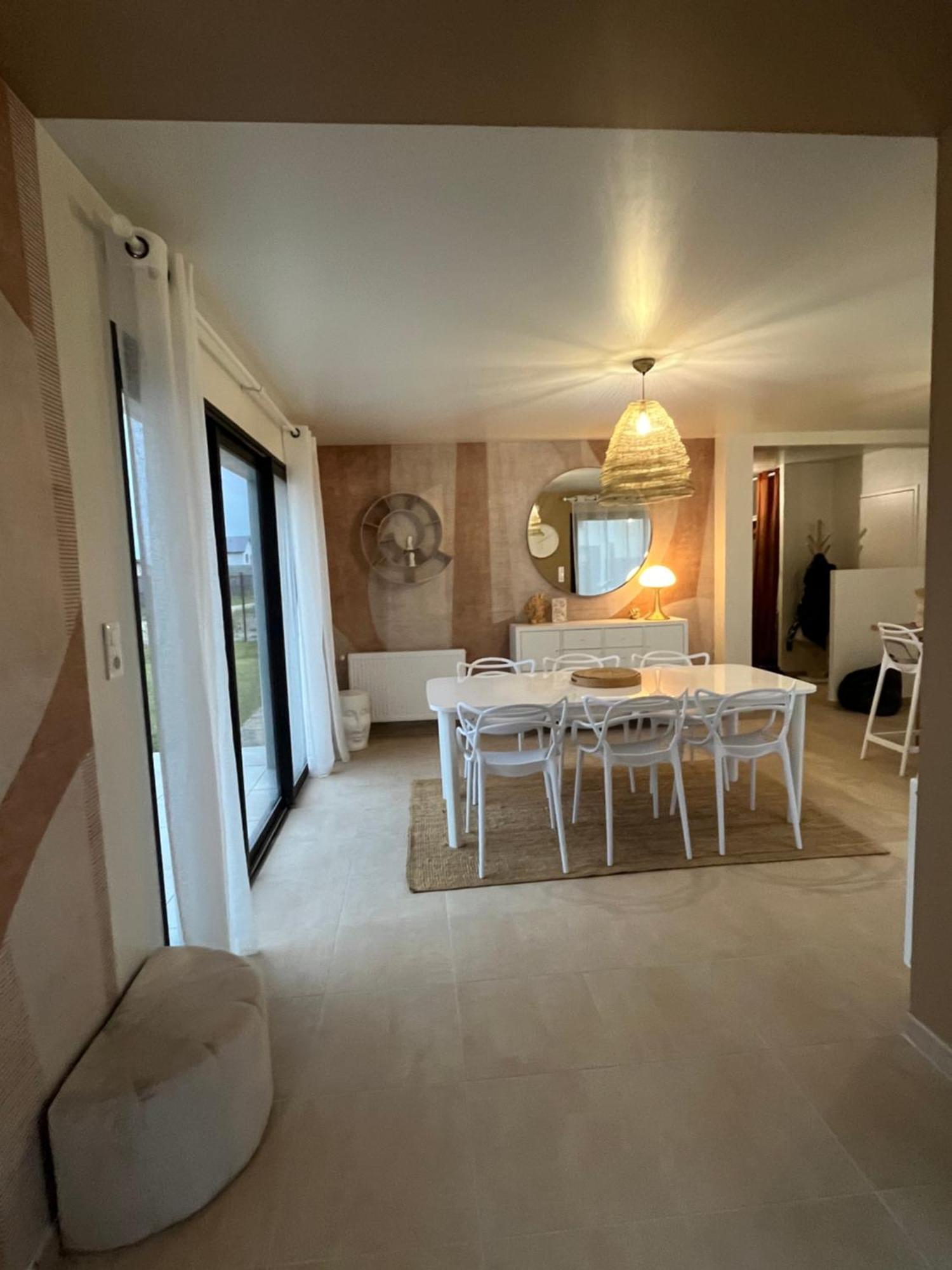 La Belle Melorienne Villa แซงต์-เมลัวร์-เดส์-ซงด์ ภายนอก รูปภาพ